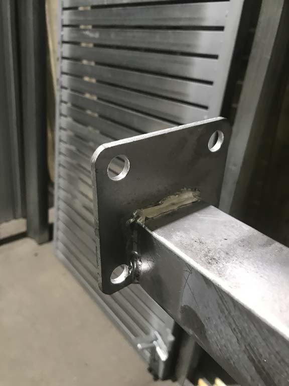Base plates for bolt on posts epping