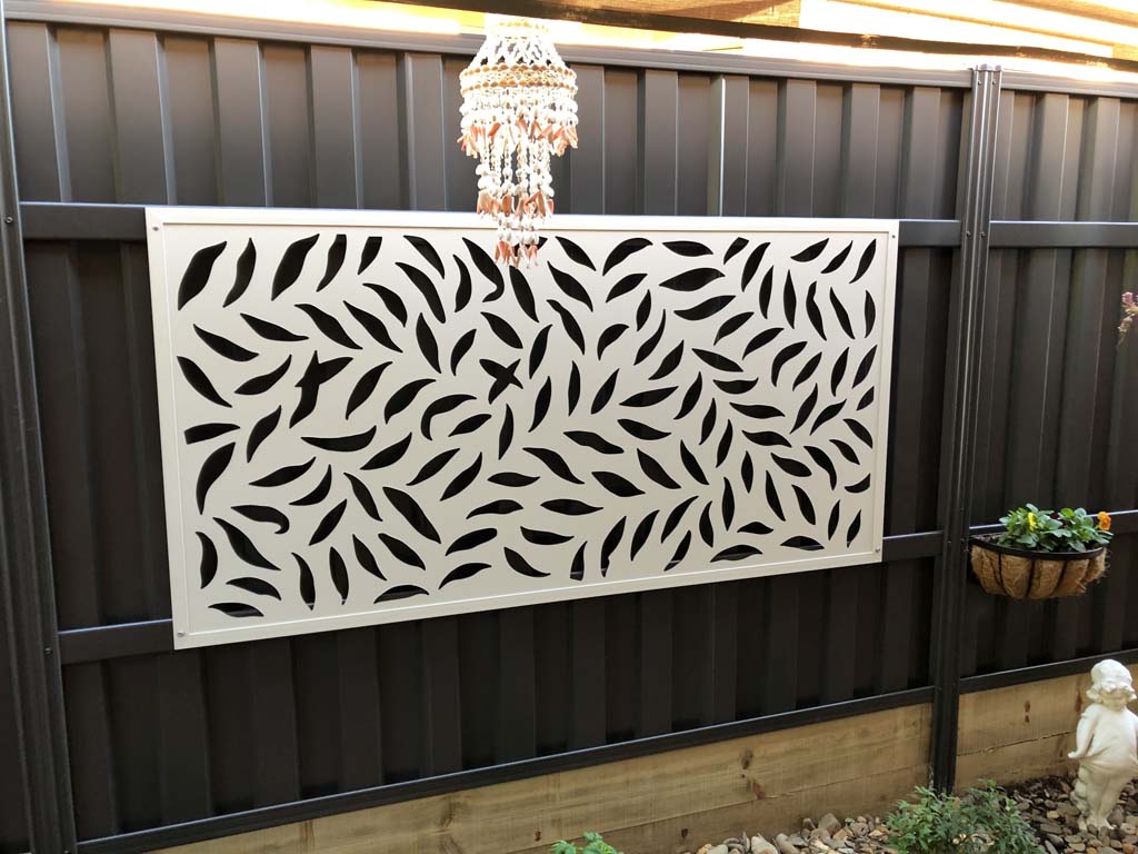 powder coated rails allow installation of custom designs